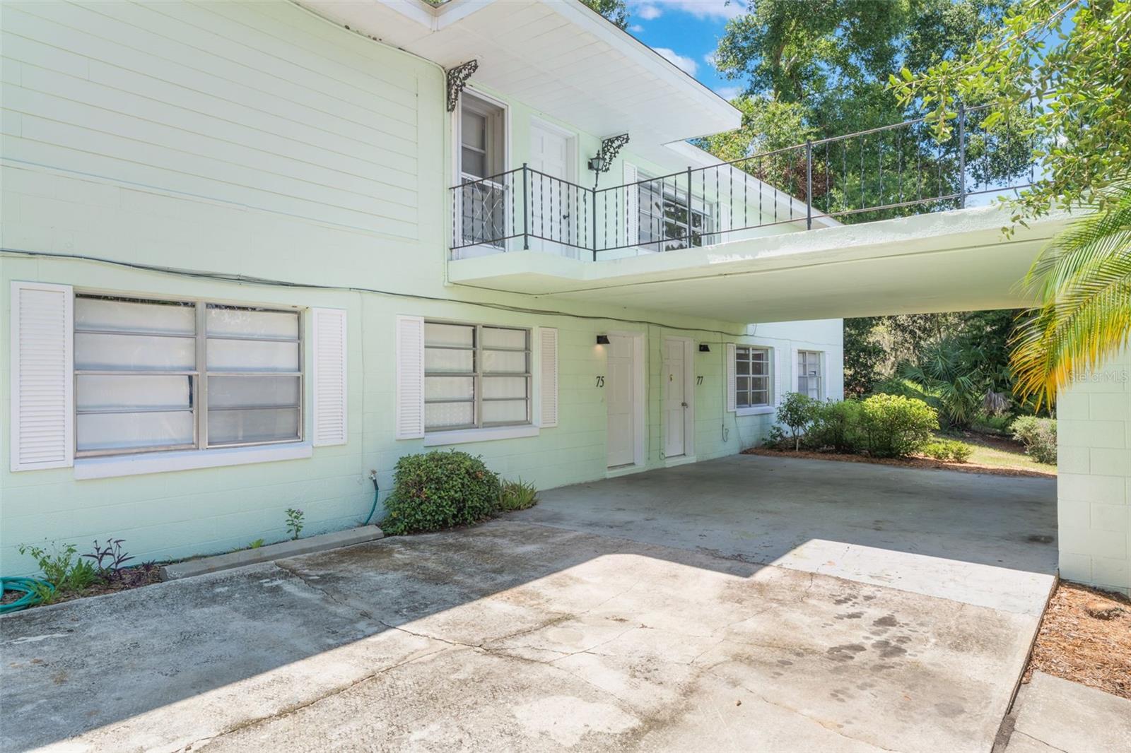 Image 5 of 50 For 75 Sunnyside Drive