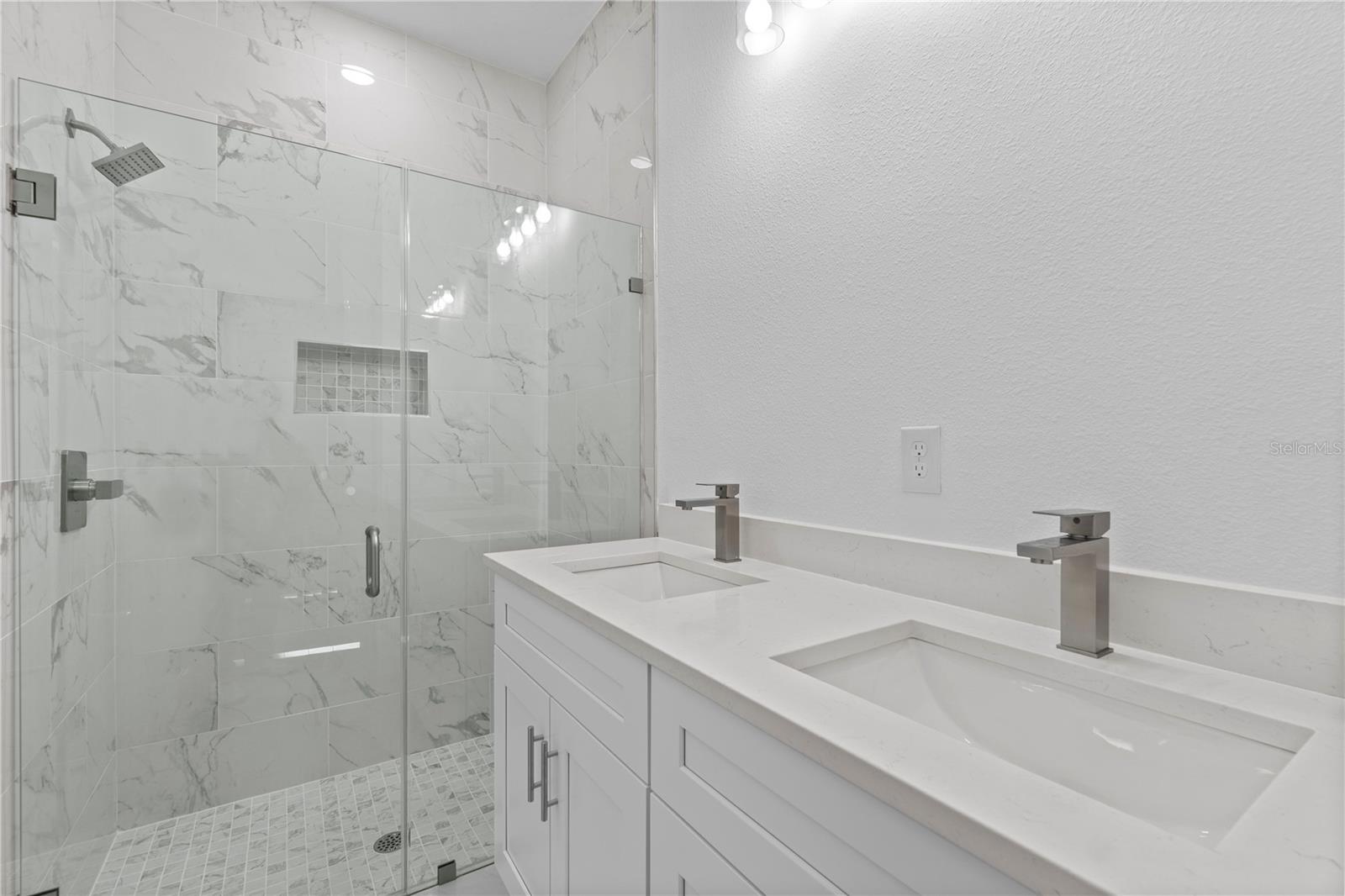 Image 20 of 26 For 13073 Sw 104th Lane