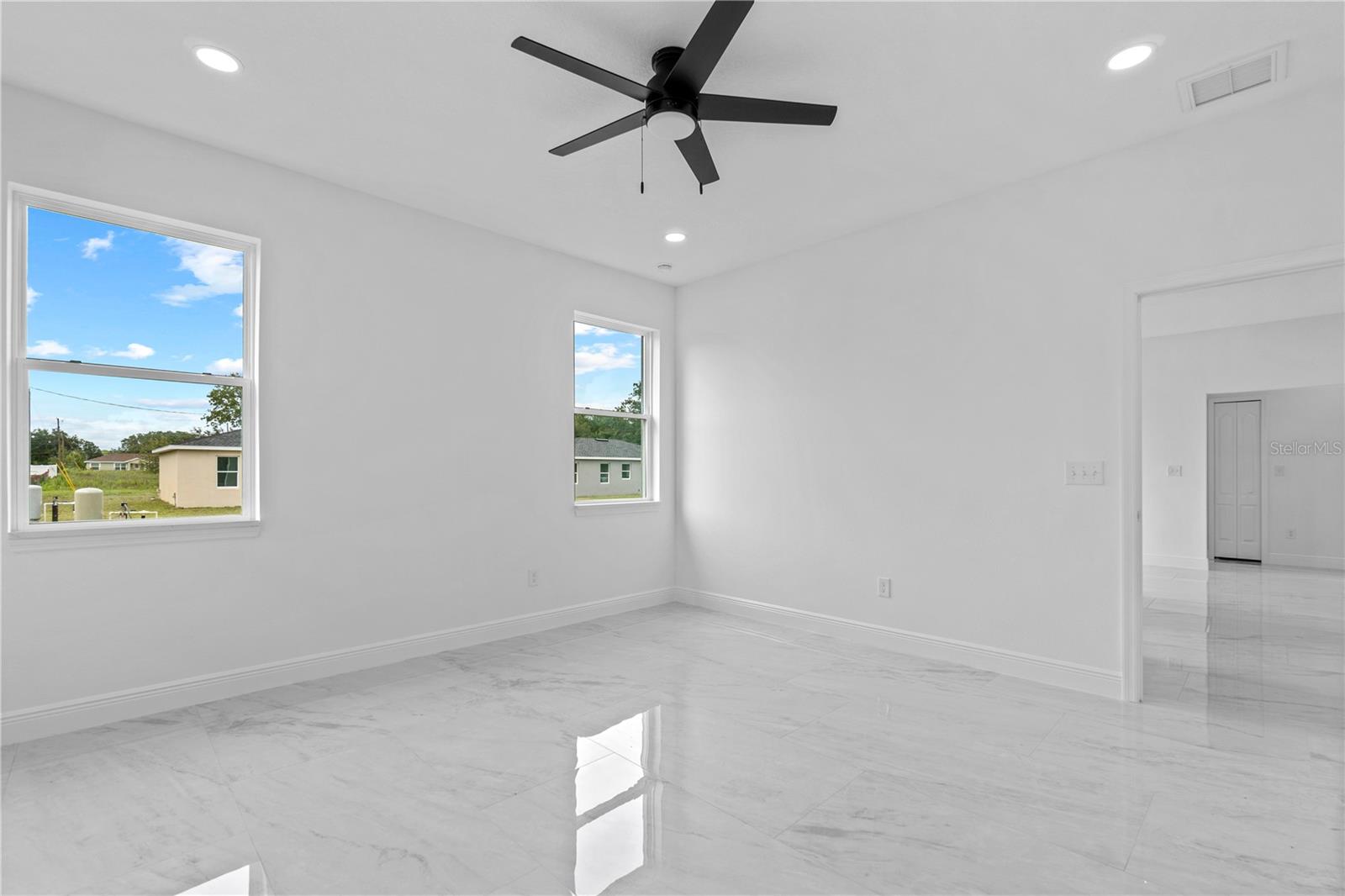 Image 21 of 26 For 13073 Sw 104th Lane