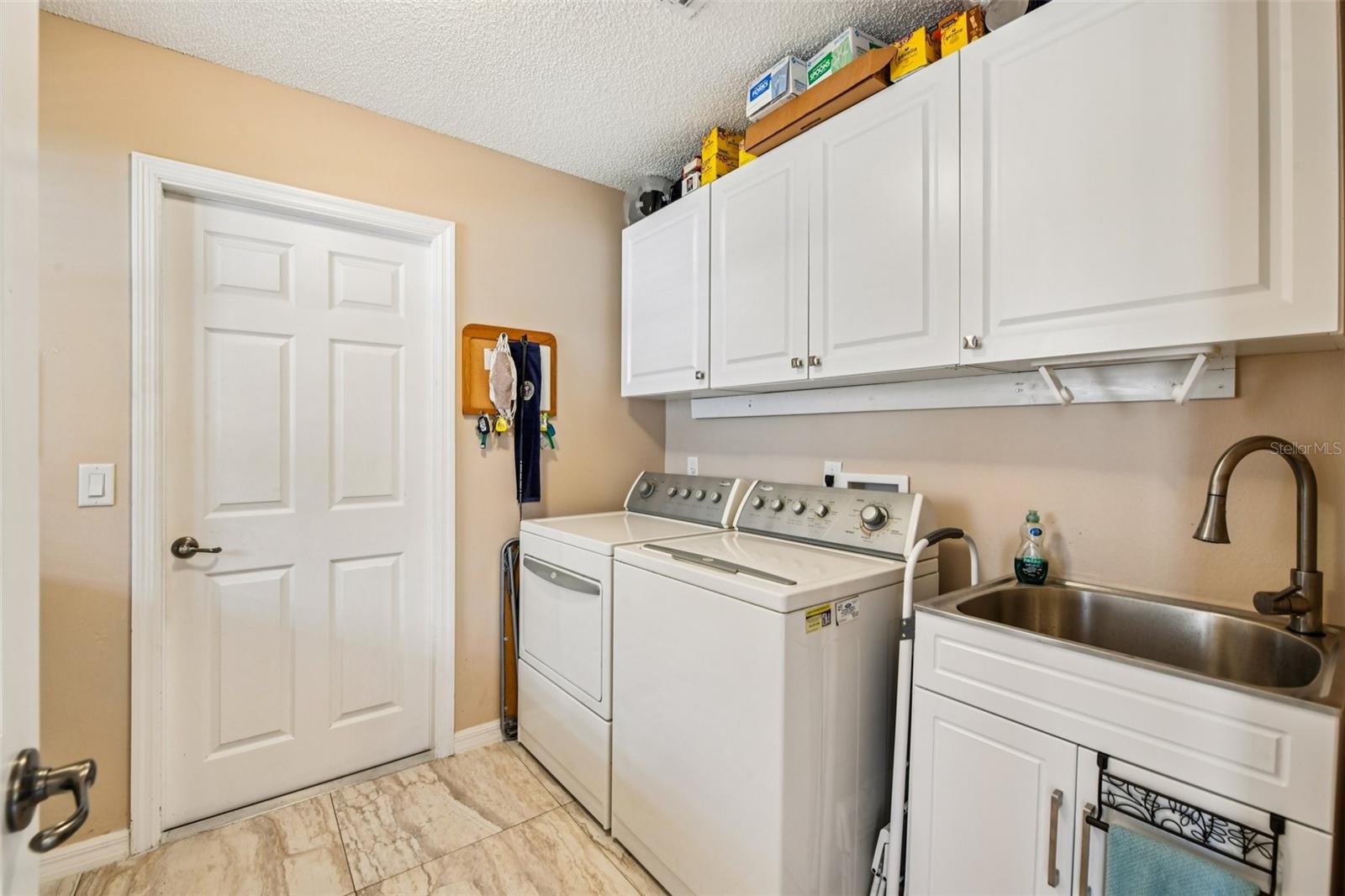 Image 36 of 62 For 2415 Morven Park Way