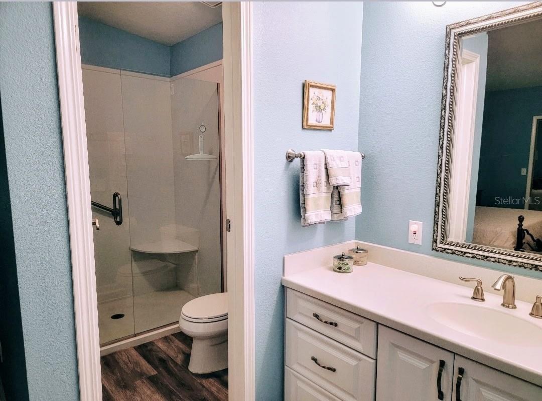 Image 12 of 20 For 704 Bolivar Street