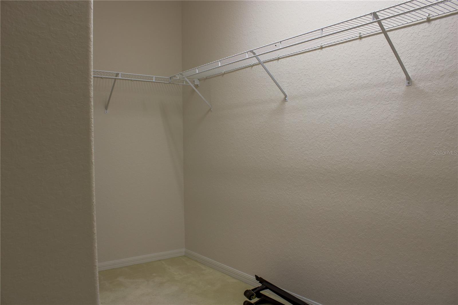 Image 22 of 40 For 23900 Narrowleaf Court