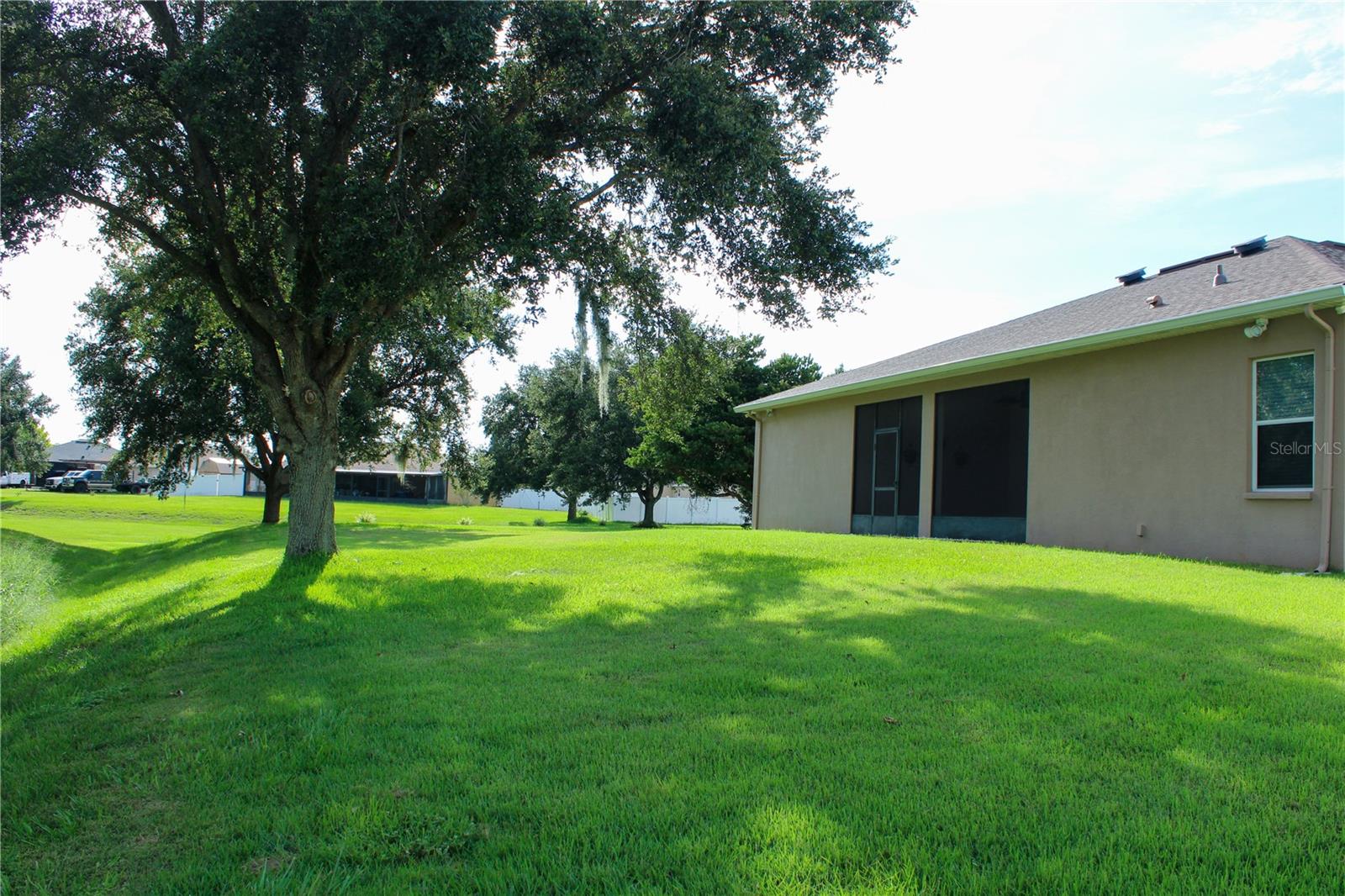 Image 35 of 40 For 23900 Narrowleaf Court