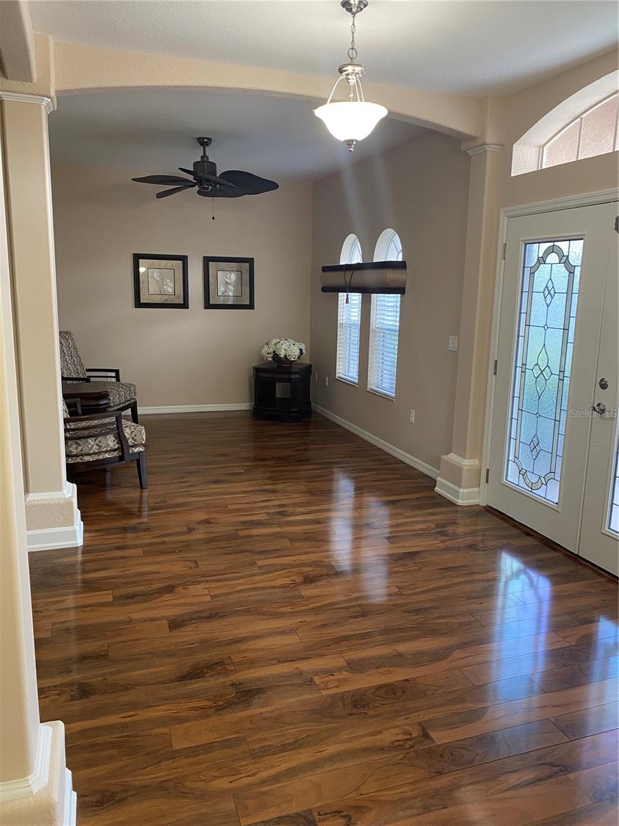 Image 6 of 40 For 23900 Narrowleaf Court