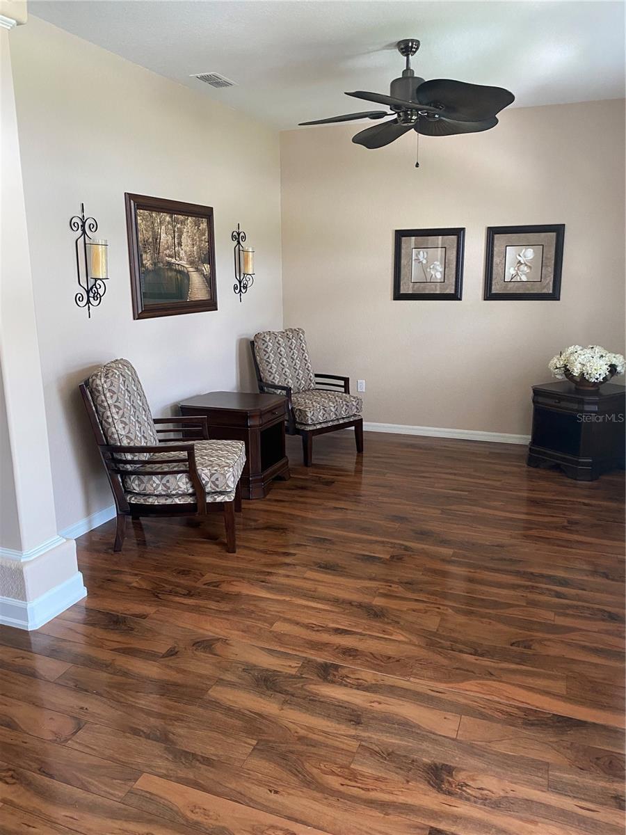 Image 7 of 40 For 23900 Narrowleaf Court