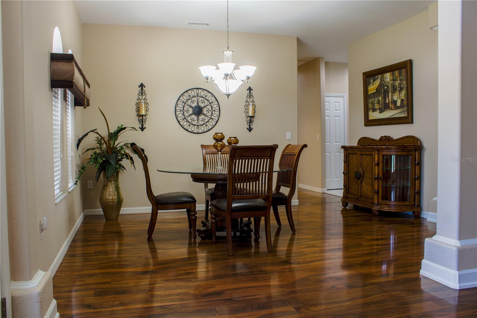 Image 9 of 40 For 23900 Narrowleaf Court