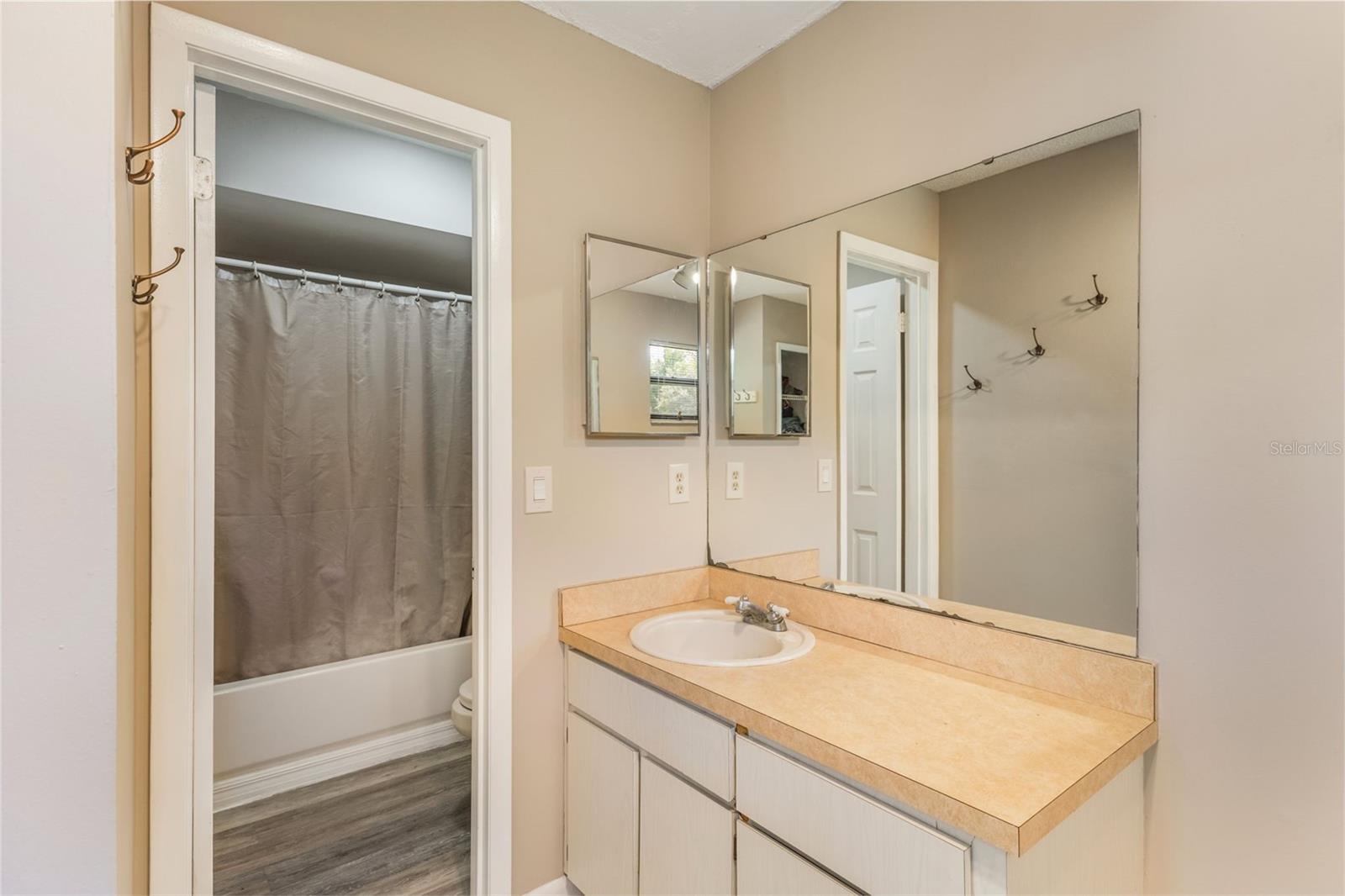 Image 11 of 20 For 2357 Pine Street