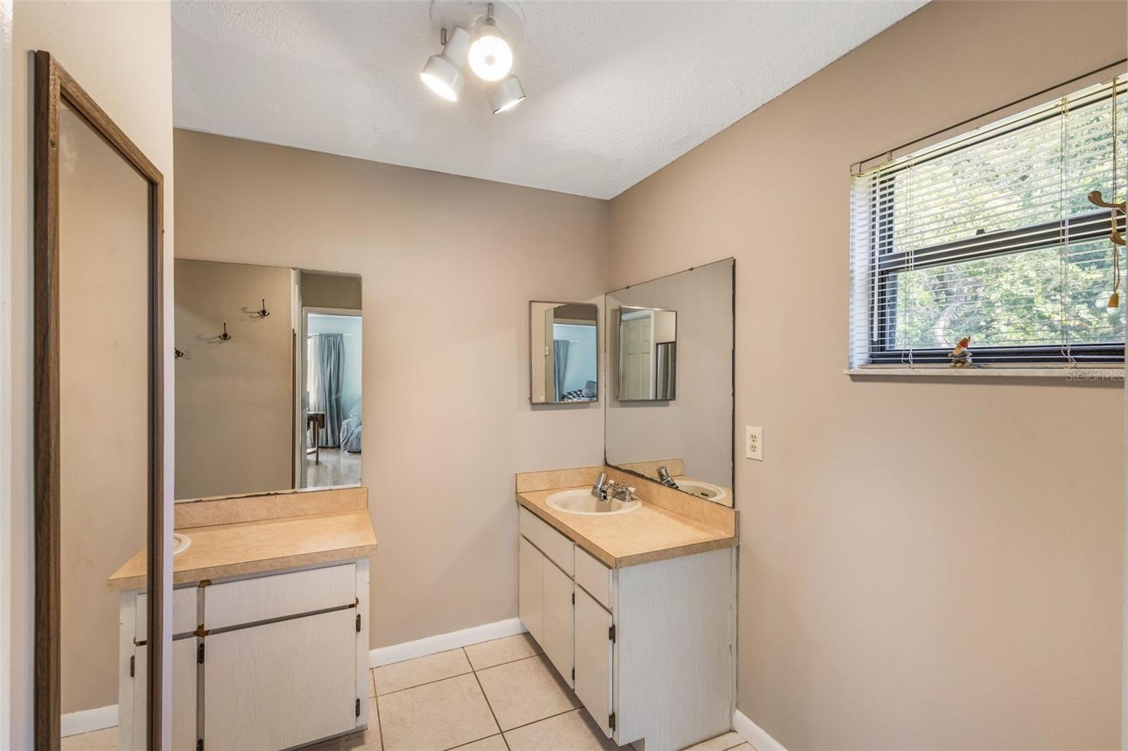 Image 12 of 20 For 2357 Pine Street