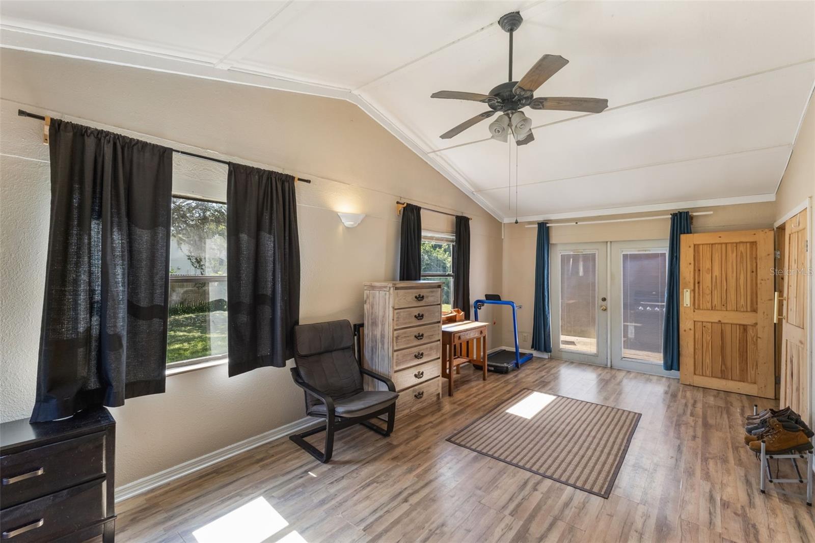 Image 16 of 20 For 2357 Pine Street