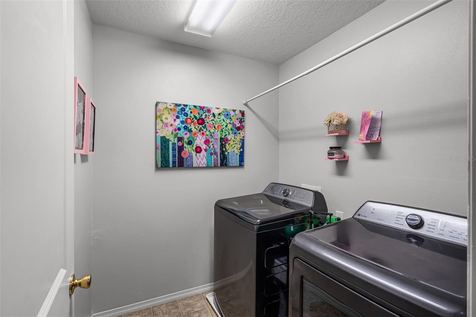 Image 20 of 34 For 13537 Laranja Street