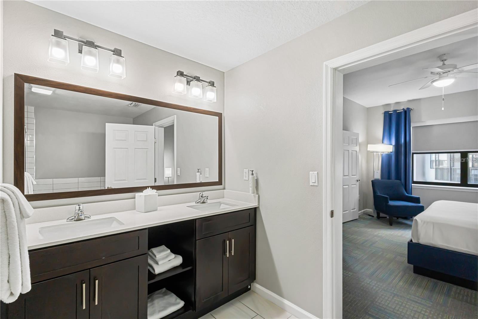 Image 13 of 21 For 14501 Grove Resort Avenue 2119