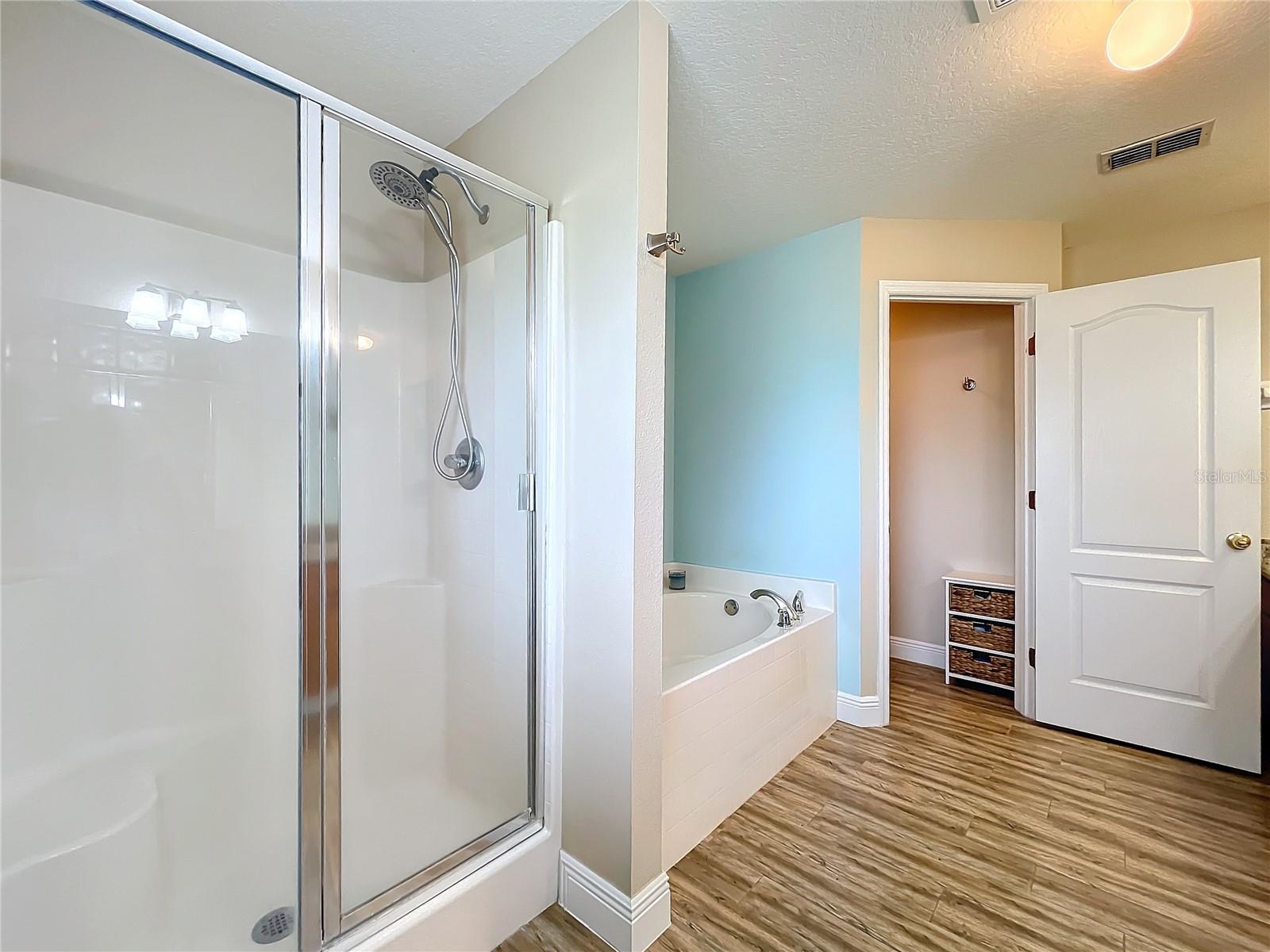 Image 8 of 21 For 36839 Wolf Court