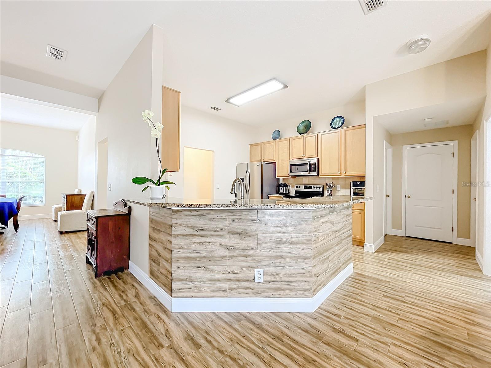 Image 9 of 21 For 36839 Wolf Court