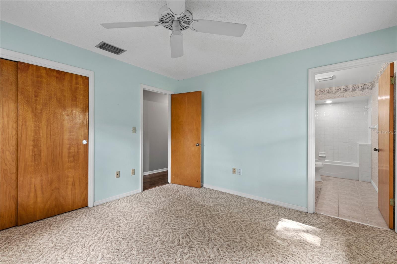 Image 18 of 46 For 2117 Suzanne Drive