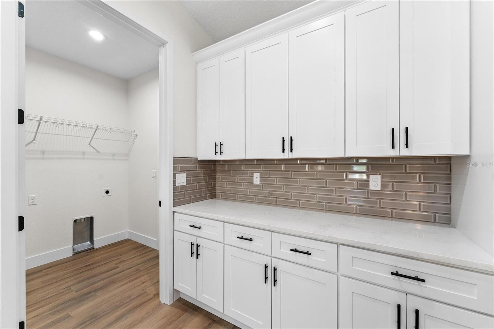 Image 15 of 61 For 615 Leconte Street
