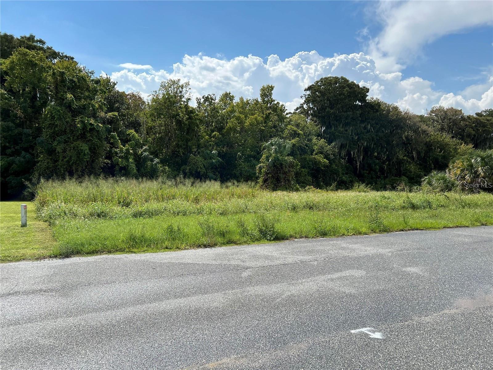 Image 2 of 9 For Redtree Drive