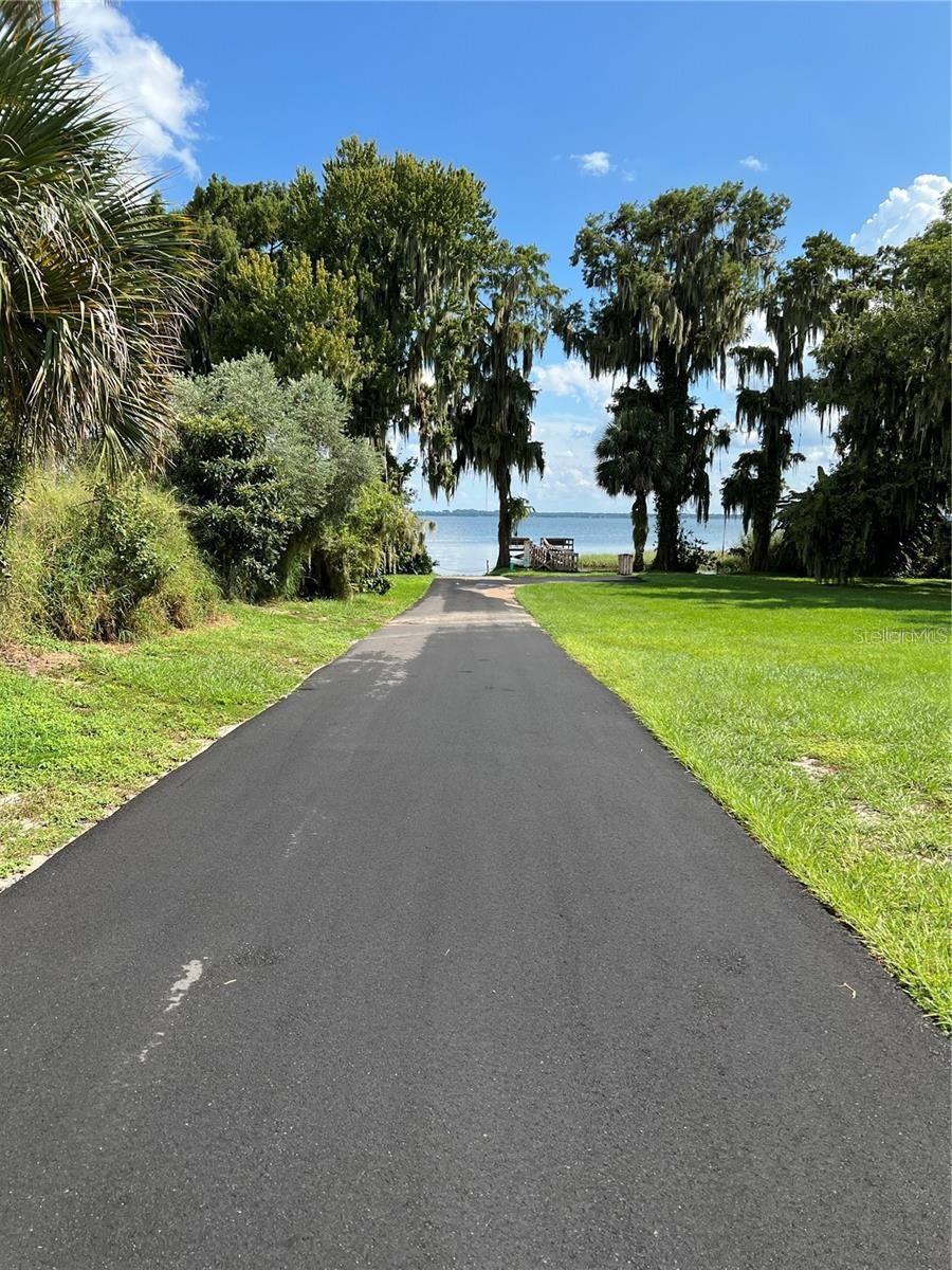Image 6 of 9 For Redtree Drive