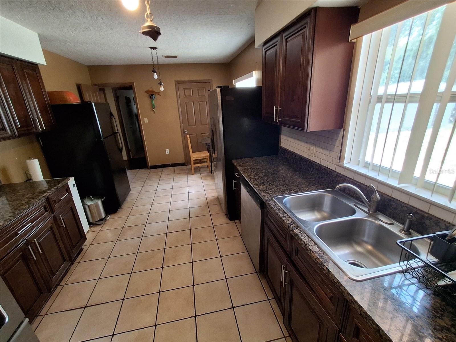 Image 7 of 34 For 4930 Hernandes Drive