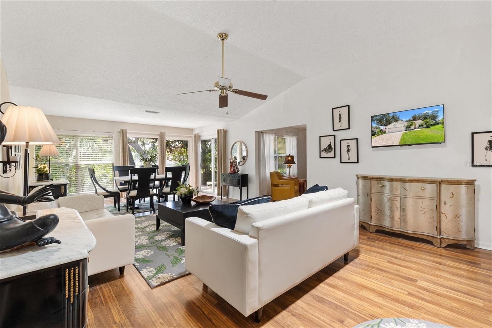 Image 12 of 40 For 501 Herrera Court