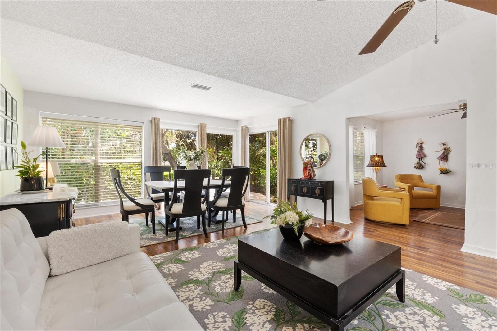 Image 14 of 40 For 501 Herrera Court