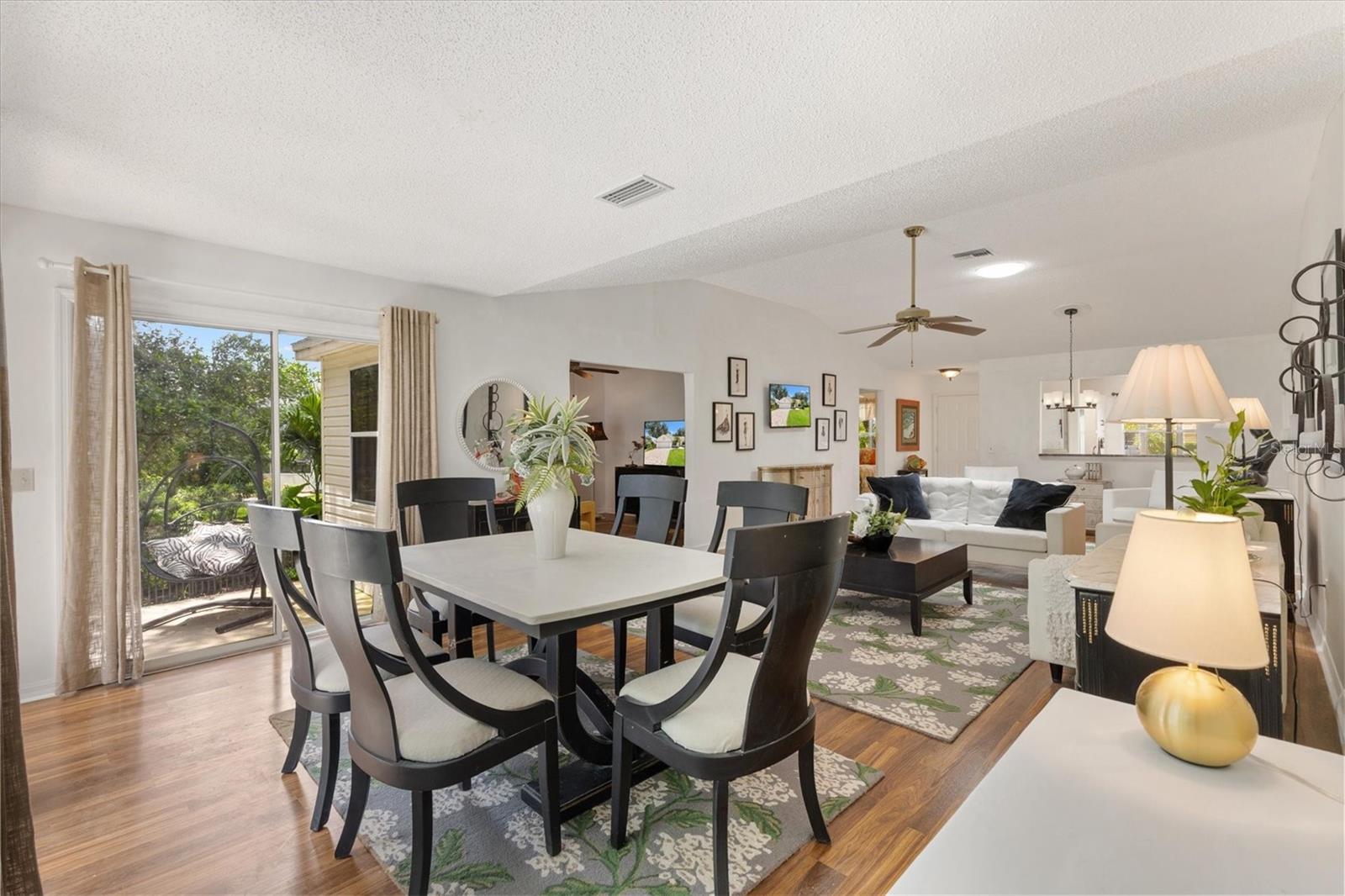 Image 15 of 40 For 501 Herrera Court