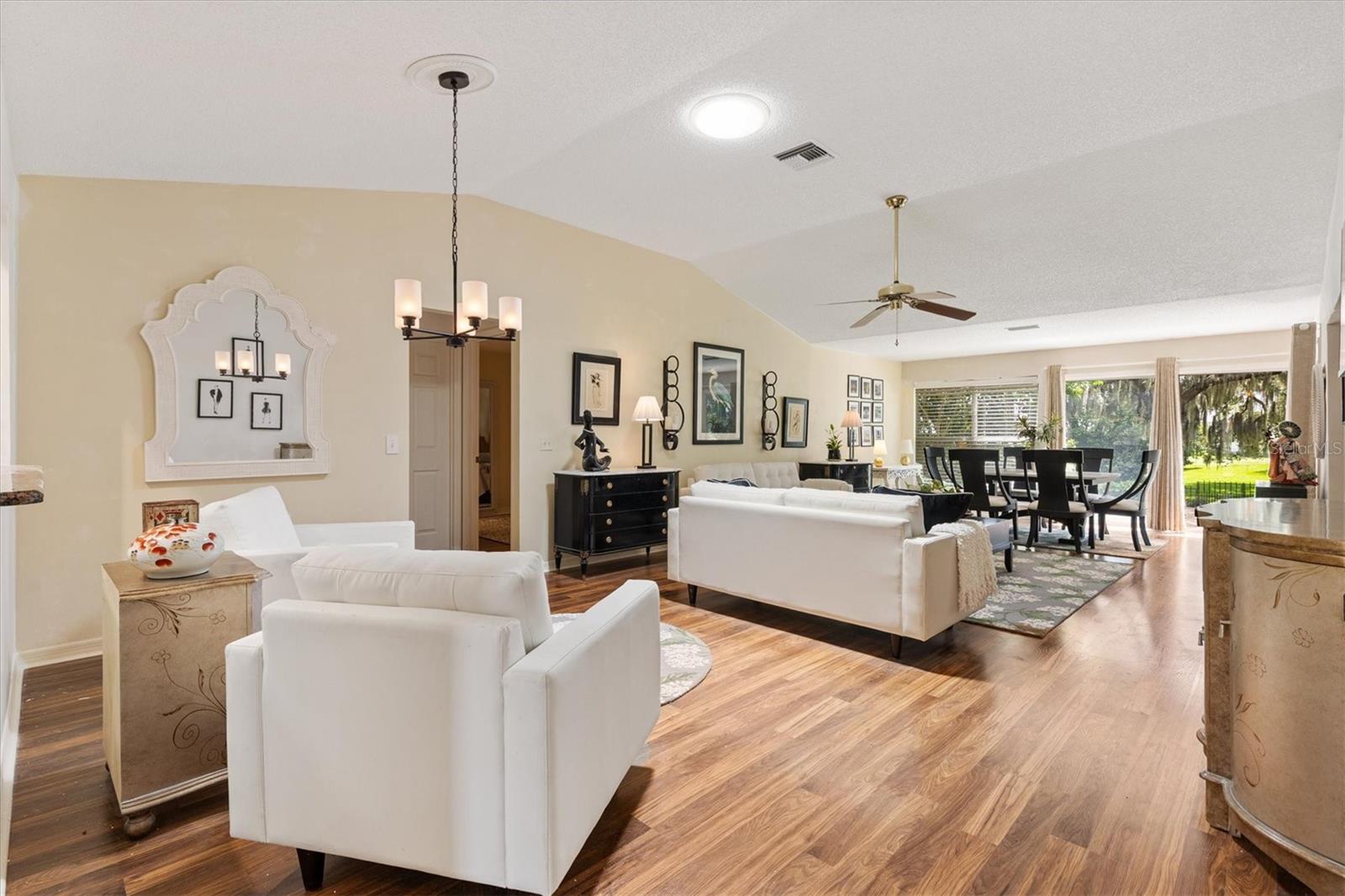 Image 9 of 40 For 501 Herrera Court