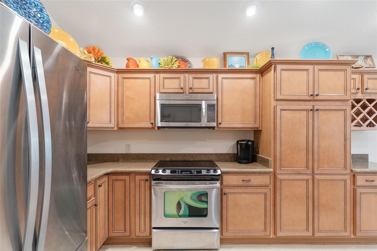 Listing photo id 9 for 3348 Queensway Terrace