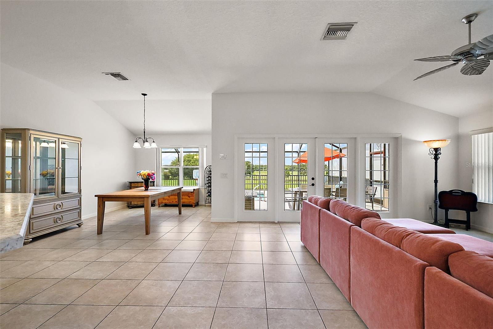 Image 16 of 39 For 11216 Hess Way