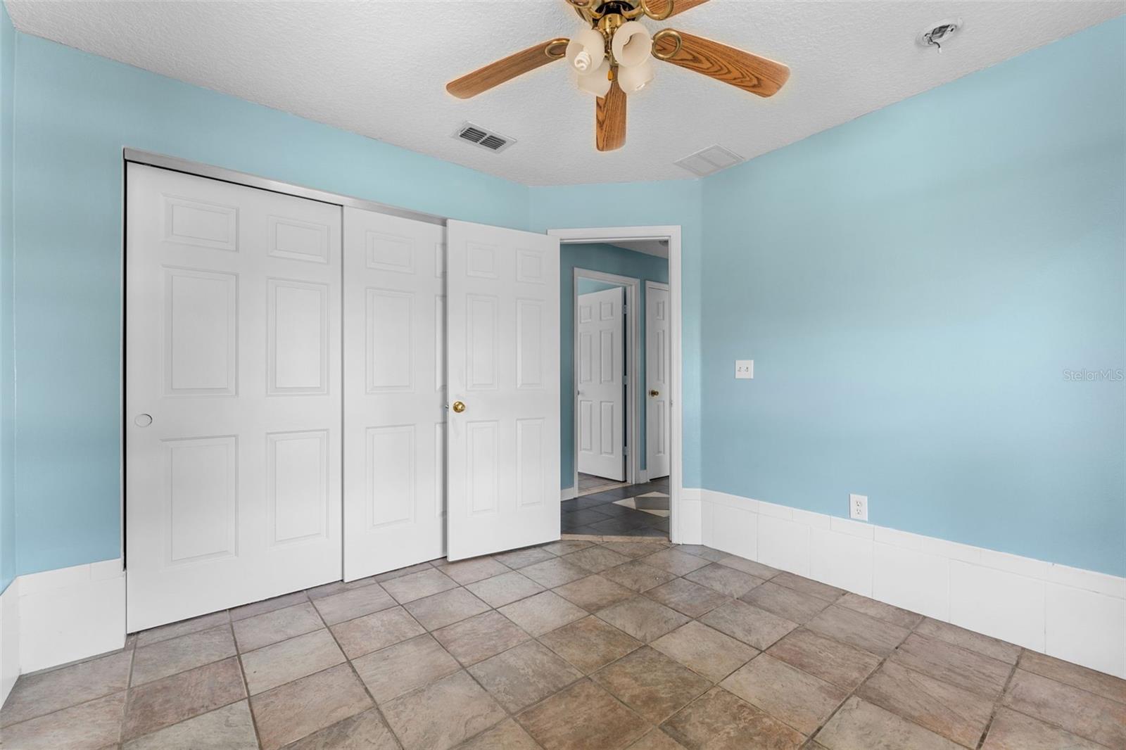 Image 11 of 39 For 15816 Mullins Boulevard