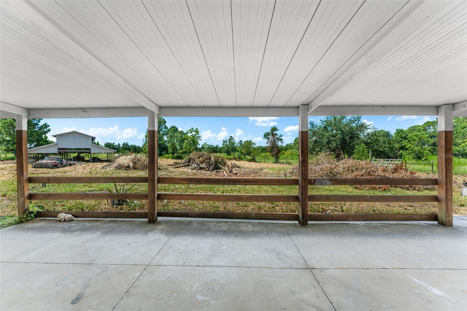 Image 13 of 39 For 15816 Mullins Boulevard