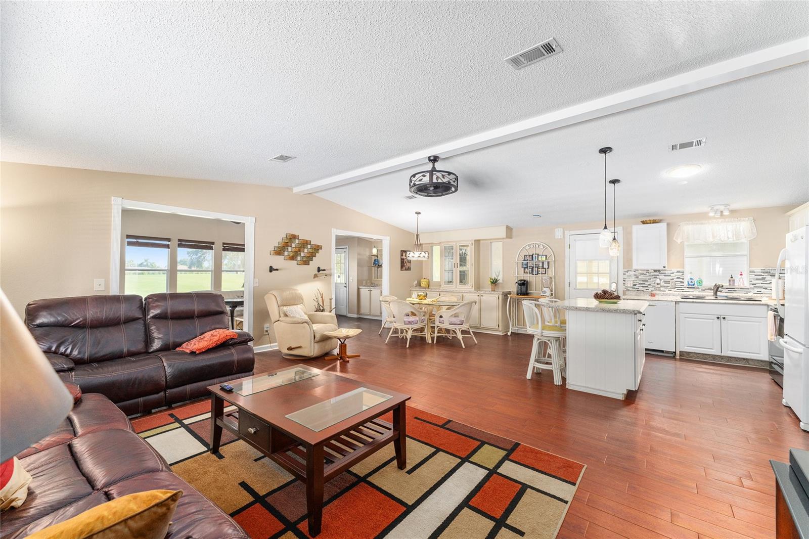 Image 14 of 42 For 667 Rainbow Boulevard