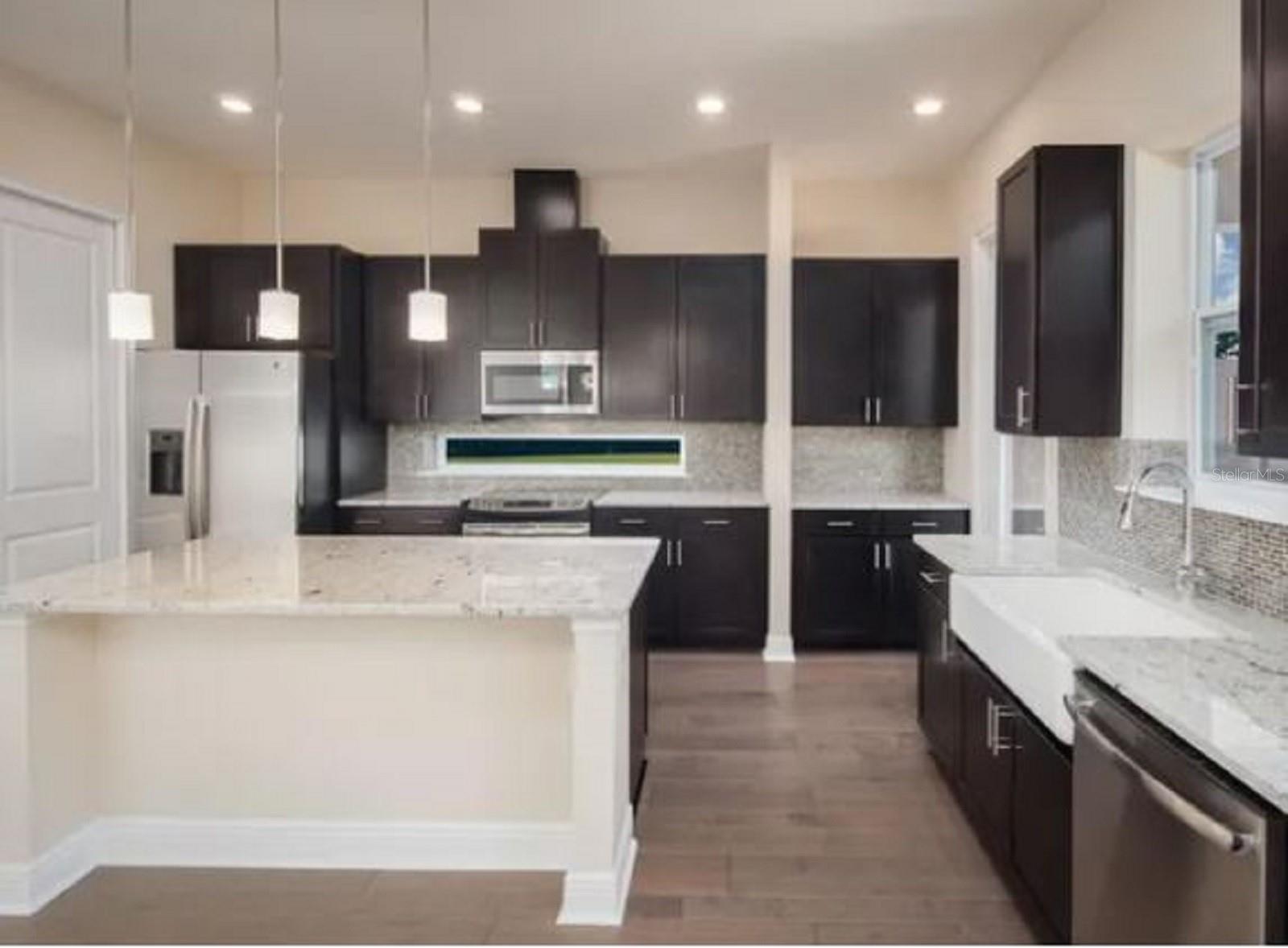 Image 2 of 31 For 10116 Pearson Avenue