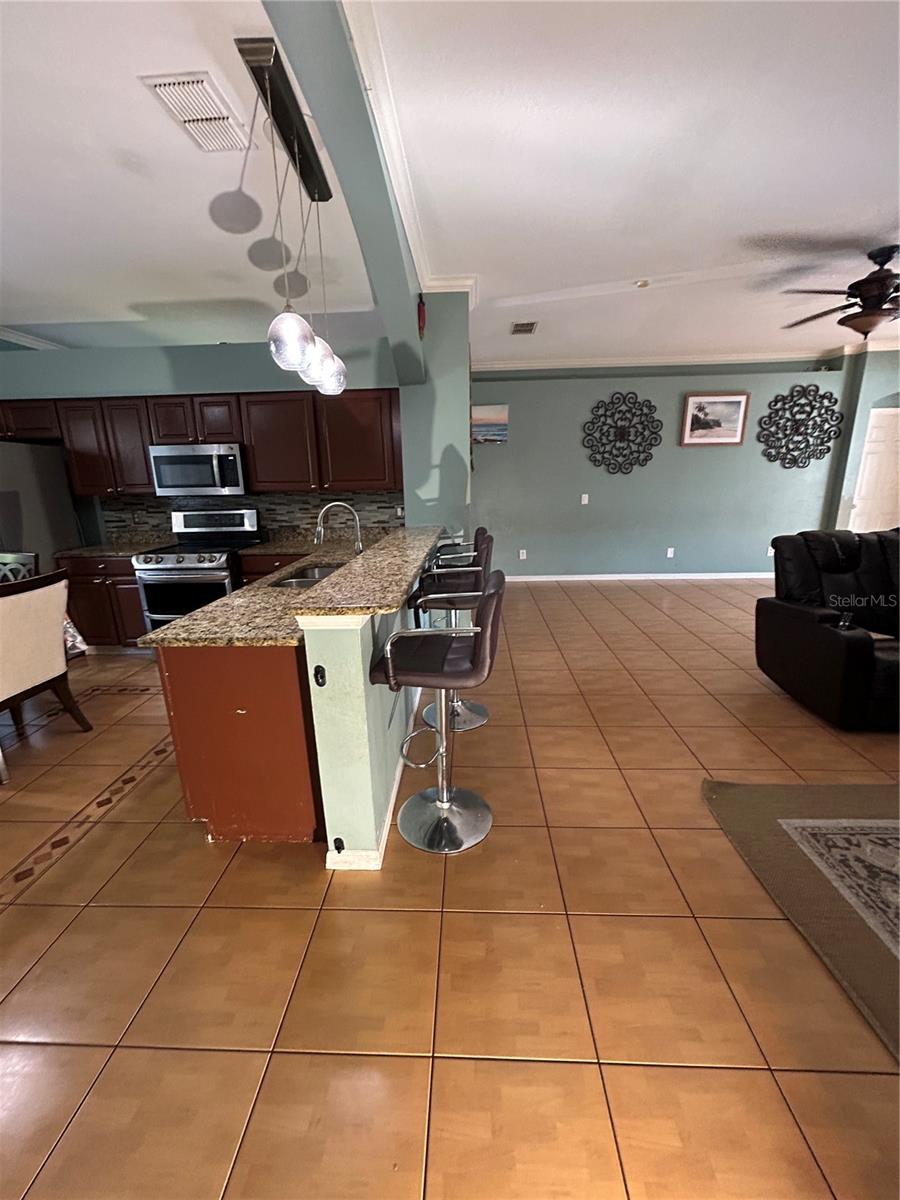 Image 10 of 40 For 2775 Cullens Court