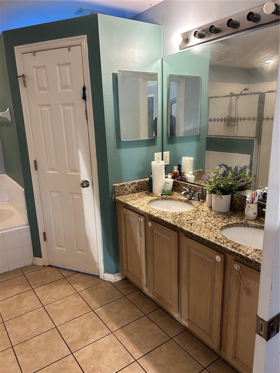 Image 29 of 40 For 2775 Cullens Court