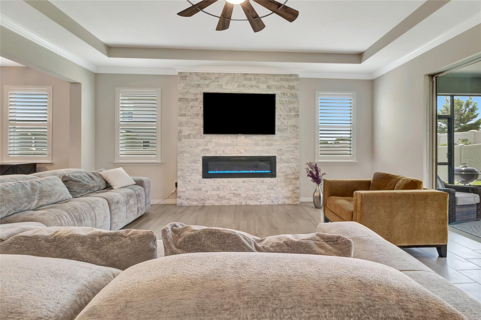Image 18 of 56 For 17938 Hither Hills Circle