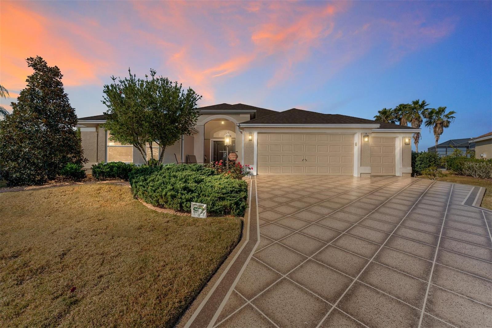 Image 36 of 39 For 2840 Apache Court