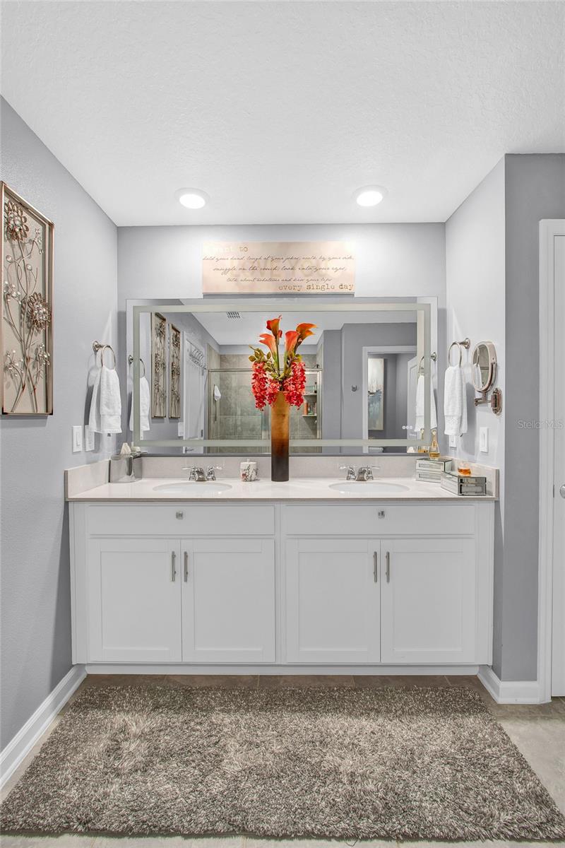 Image 17 of 41 For 873 Laurel View Way