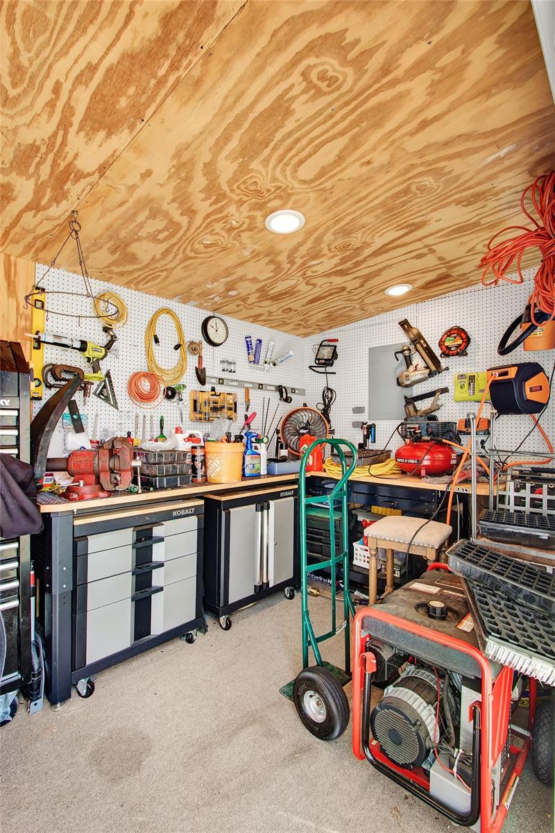 Image 28 of 41 For 873 Laurel View Way