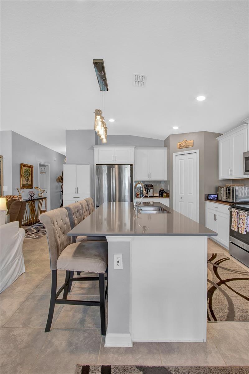 Image 9 of 41 For 873 Laurel View Way