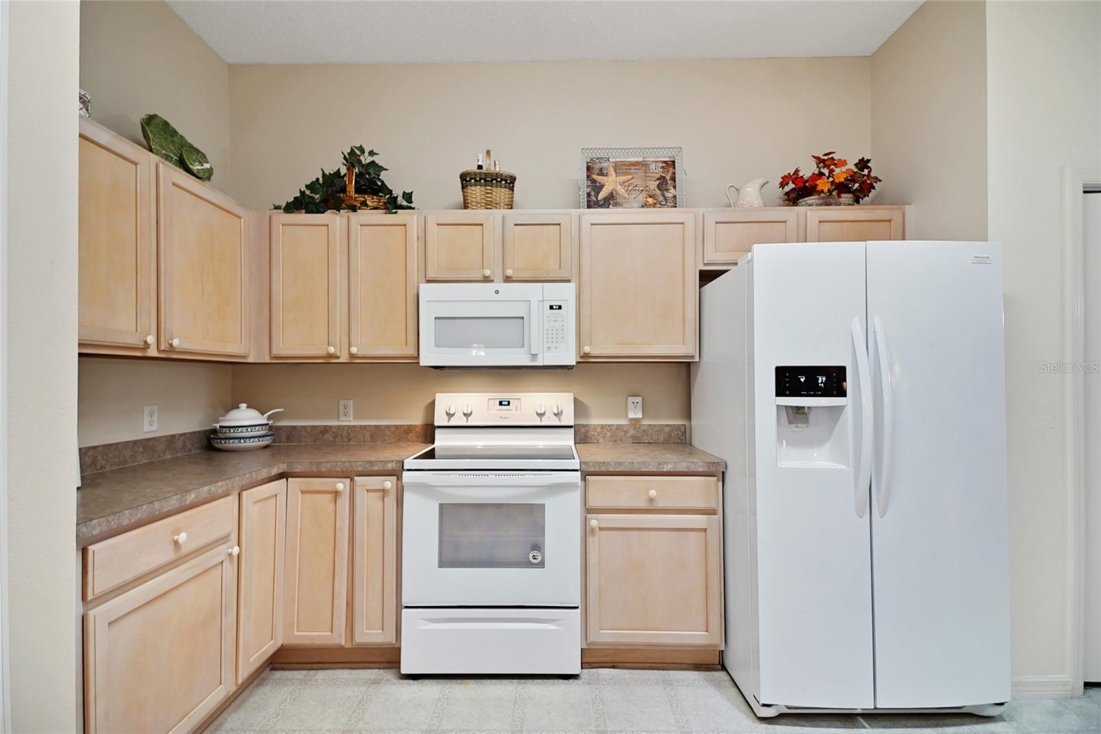 Image 36 of 46 For 9213 172nd Santee Place