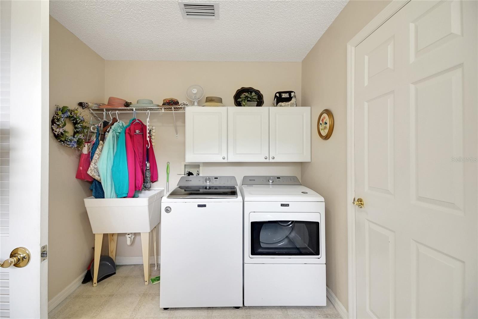 Image 41 of 46 For 9213 172nd Santee Place