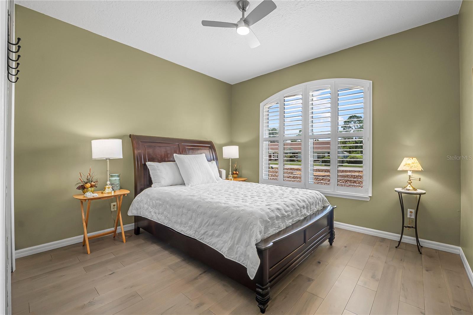 Image 23 of 47 For 5332 Old Hickory Lane