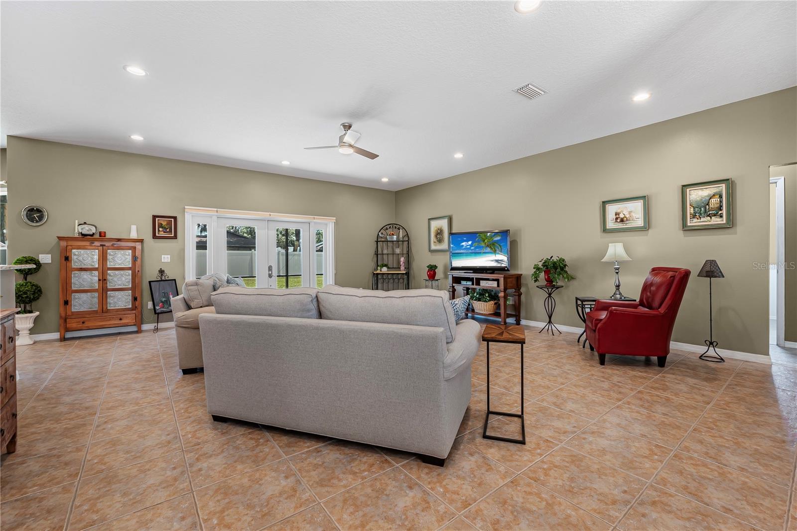 Image 9 of 47 For 5332 Old Hickory Lane