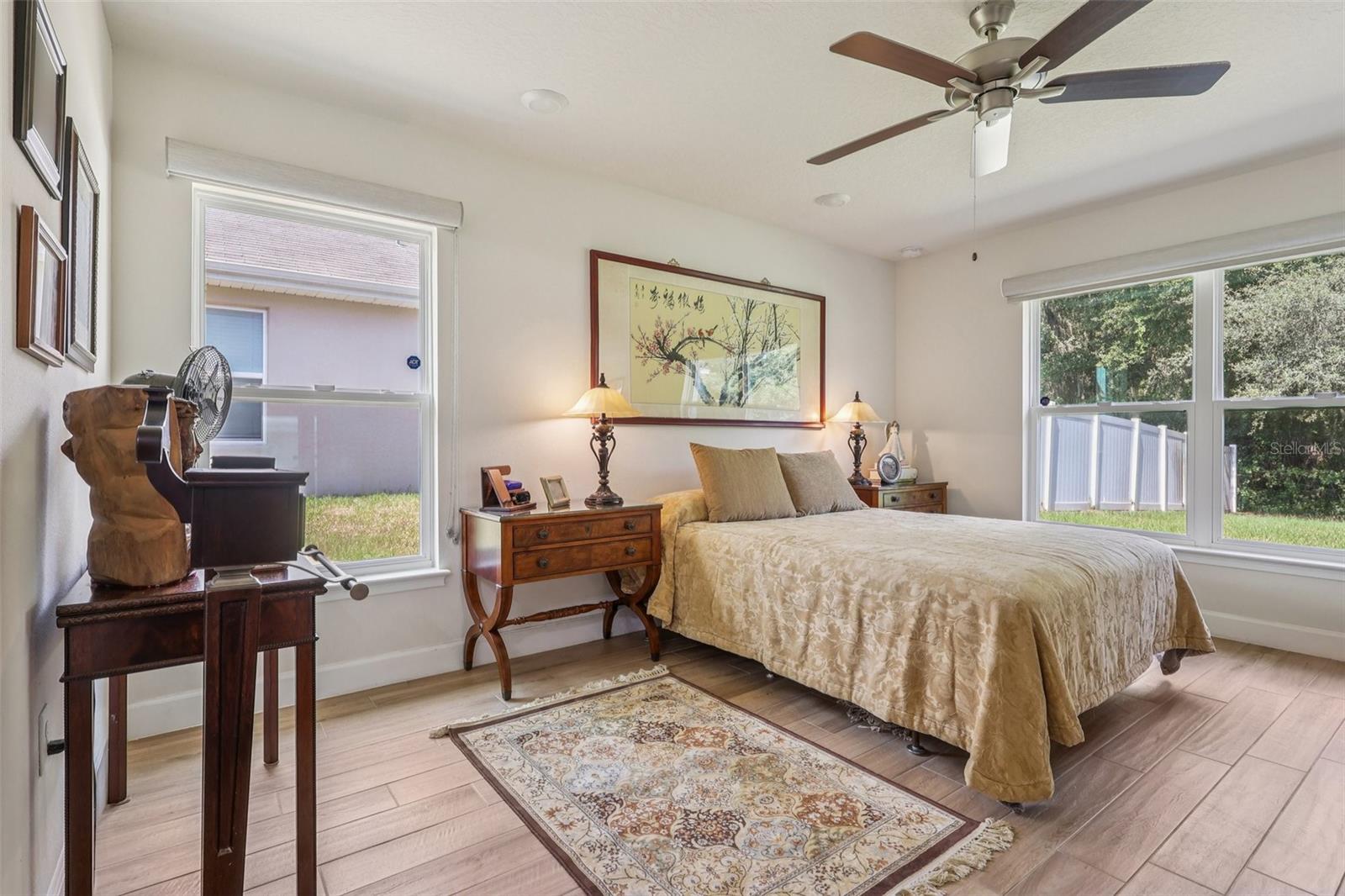 Image 18 of 41 For 607 Bradley Way