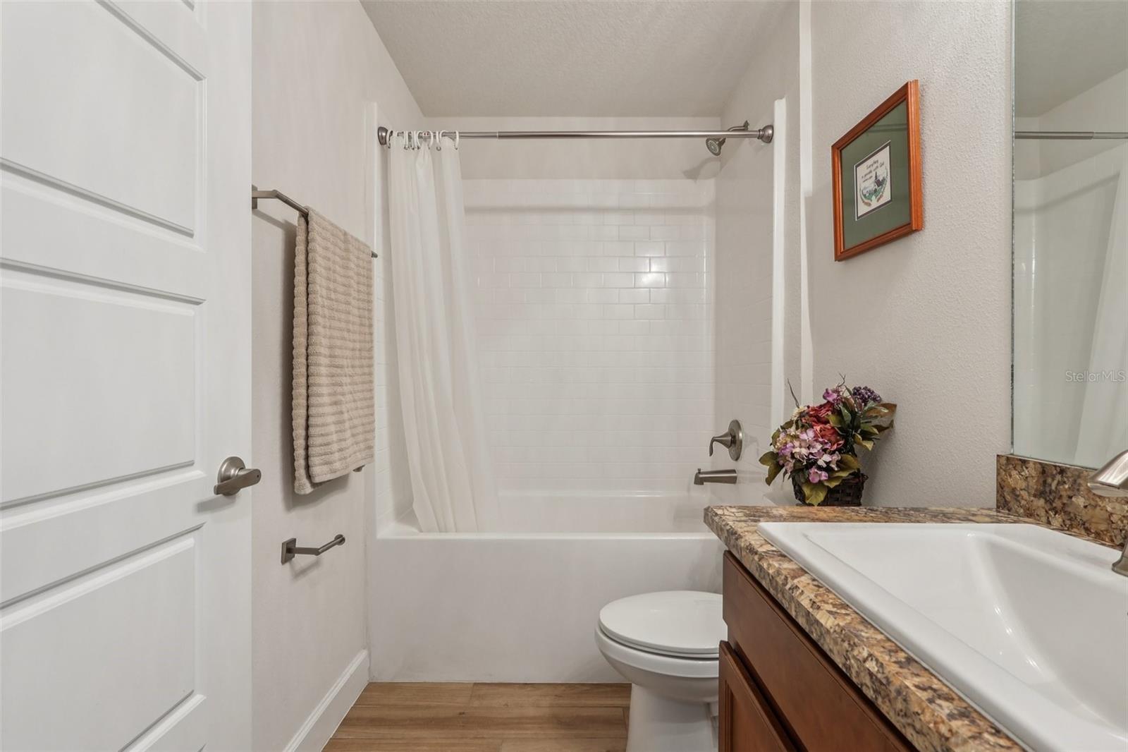 Image 26 of 41 For 607 Bradley Way