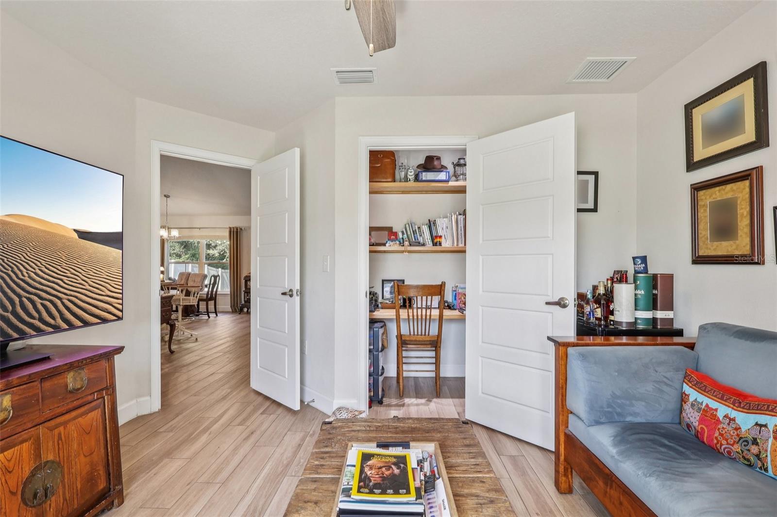 Image 32 of 41 For 607 Bradley Way