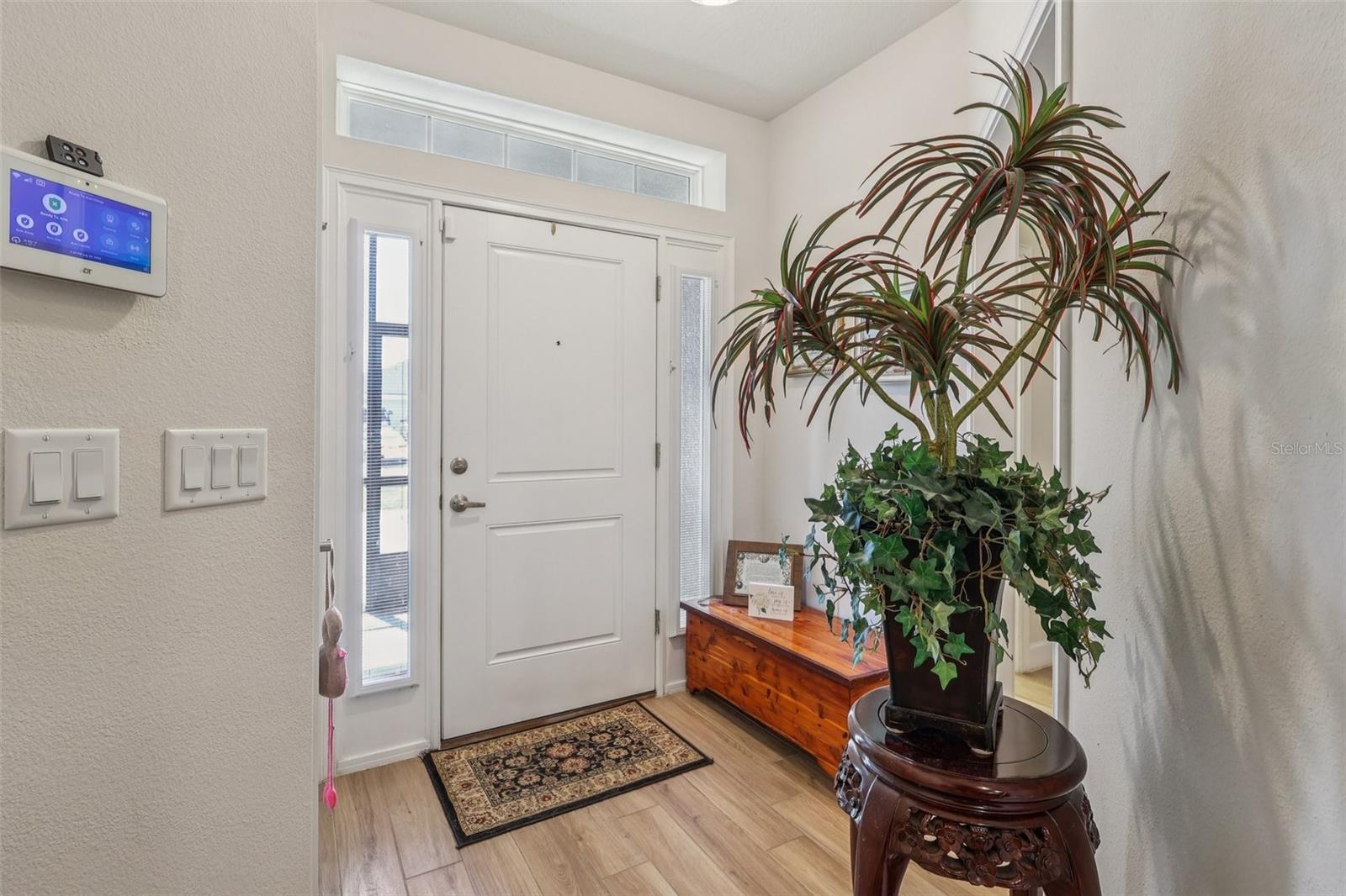 Image 5 of 41 For 607 Bradley Way