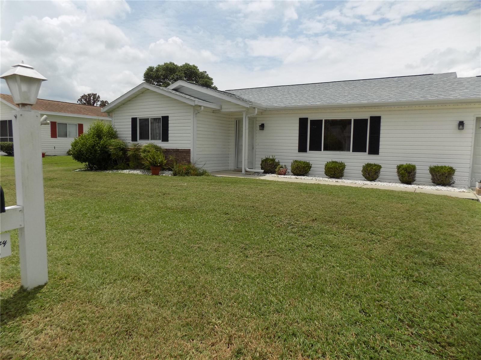 Image 2 of 27 For 17728 Se 97th Ave