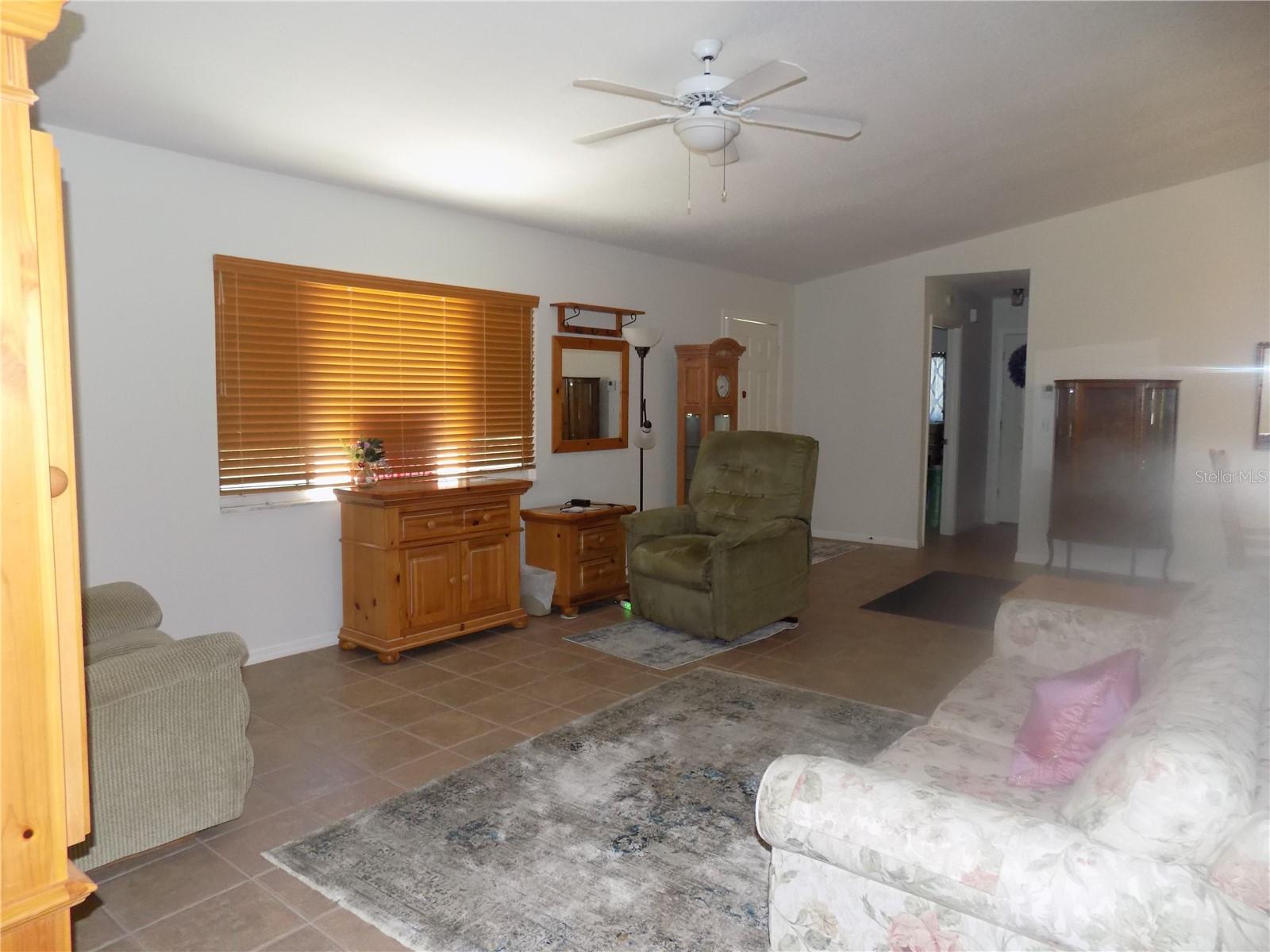 Image 4 of 27 For 17728 Se 97th Ave