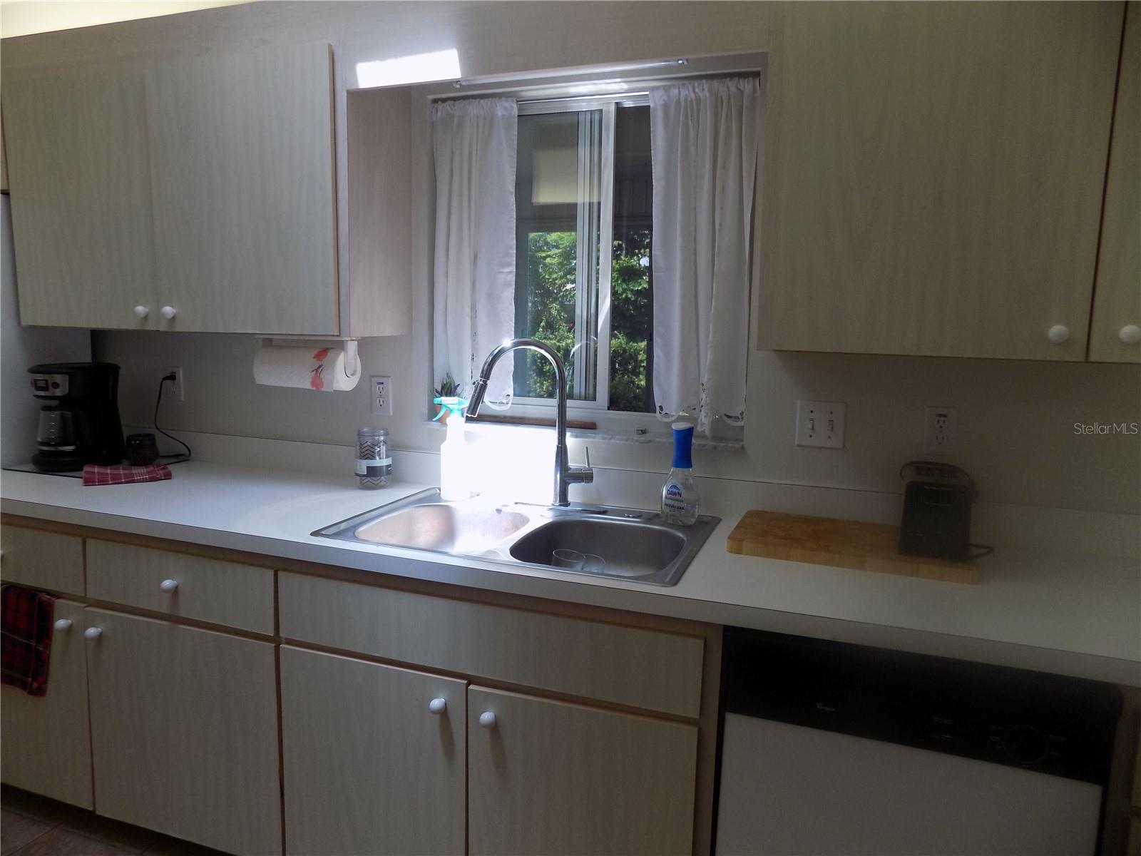 Image 6 of 27 For 17728 Se 97th Ave